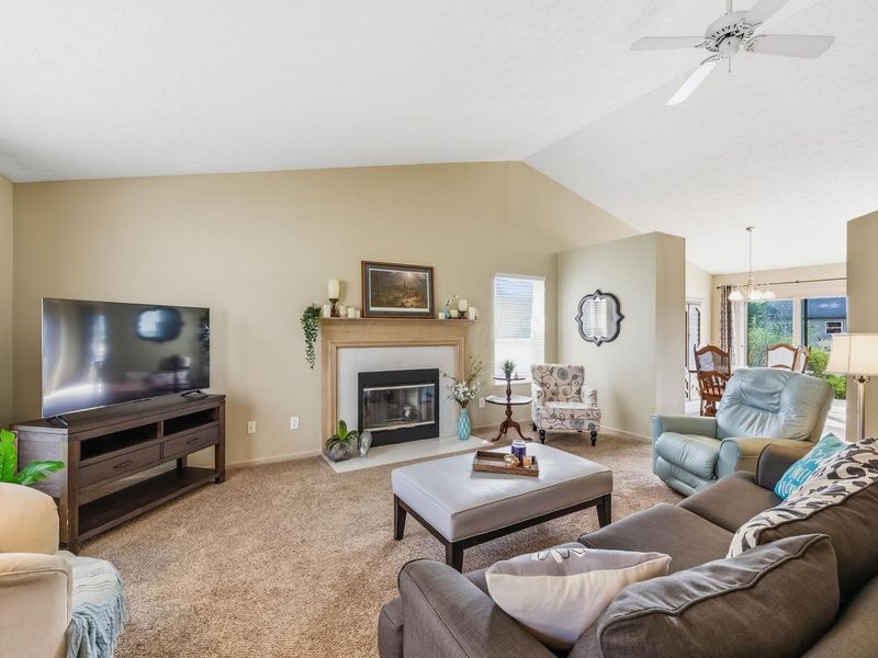 5079 Hilliard Green Drive, Hilliard, OH 43026 Photo 3