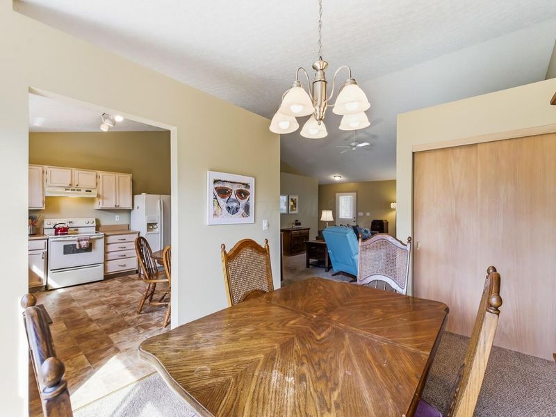 5079 Hilliard Green Drive, Hilliard, OH 43026 Photo 7