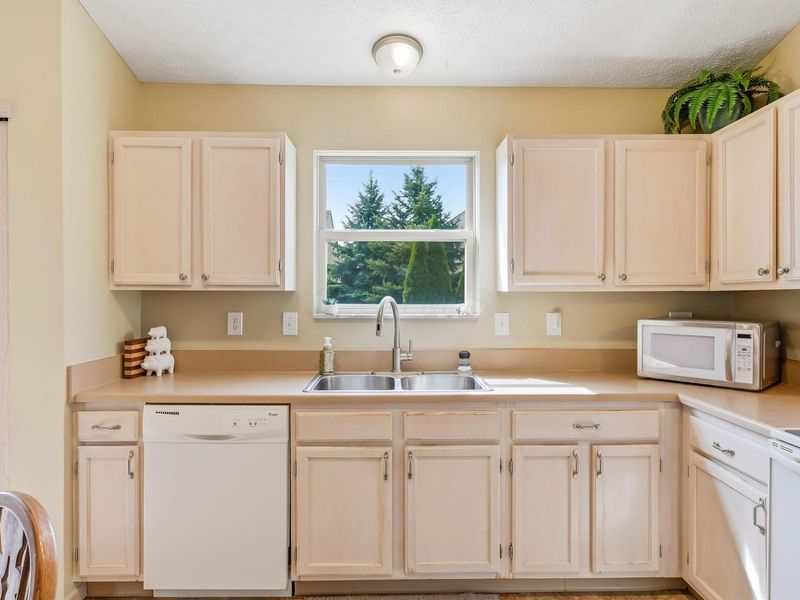 5079 Hilliard Green Drive, Hilliard, OH 43026 Photo 8