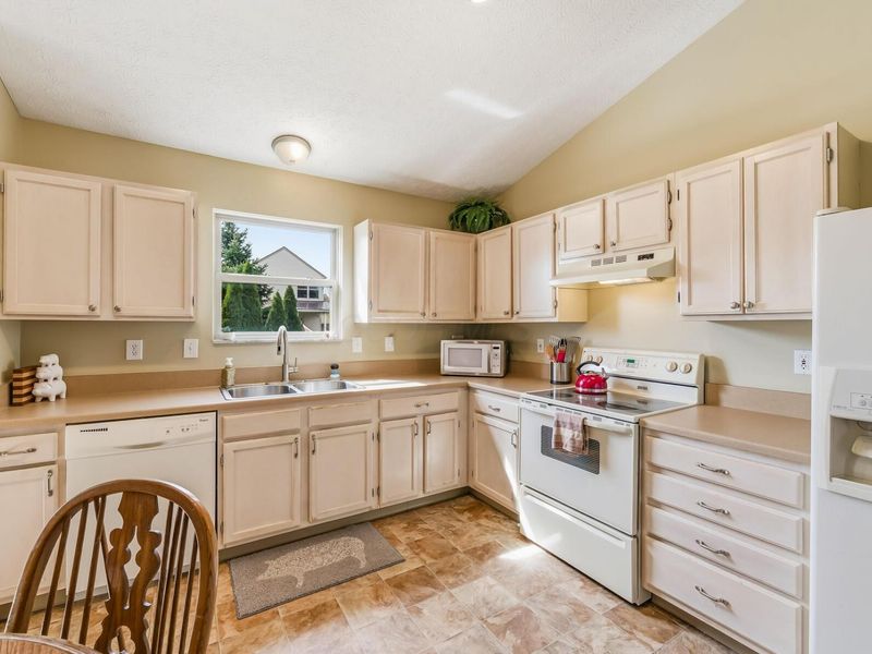 5079 Hilliard Green Drive, Hilliard, OH 43026 Photo 9