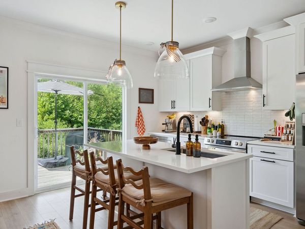 602 Newhall Dr , Nashville, TN 37206