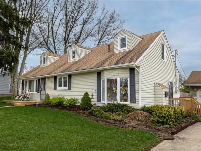 1270 Virginia Drive, Tipp City, OH 45371 Photo 2