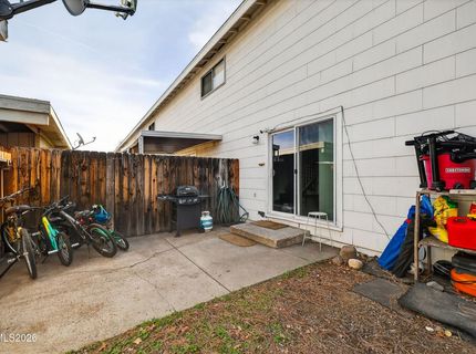 613 Smithridge Park, Reno, NV 89502 Photo