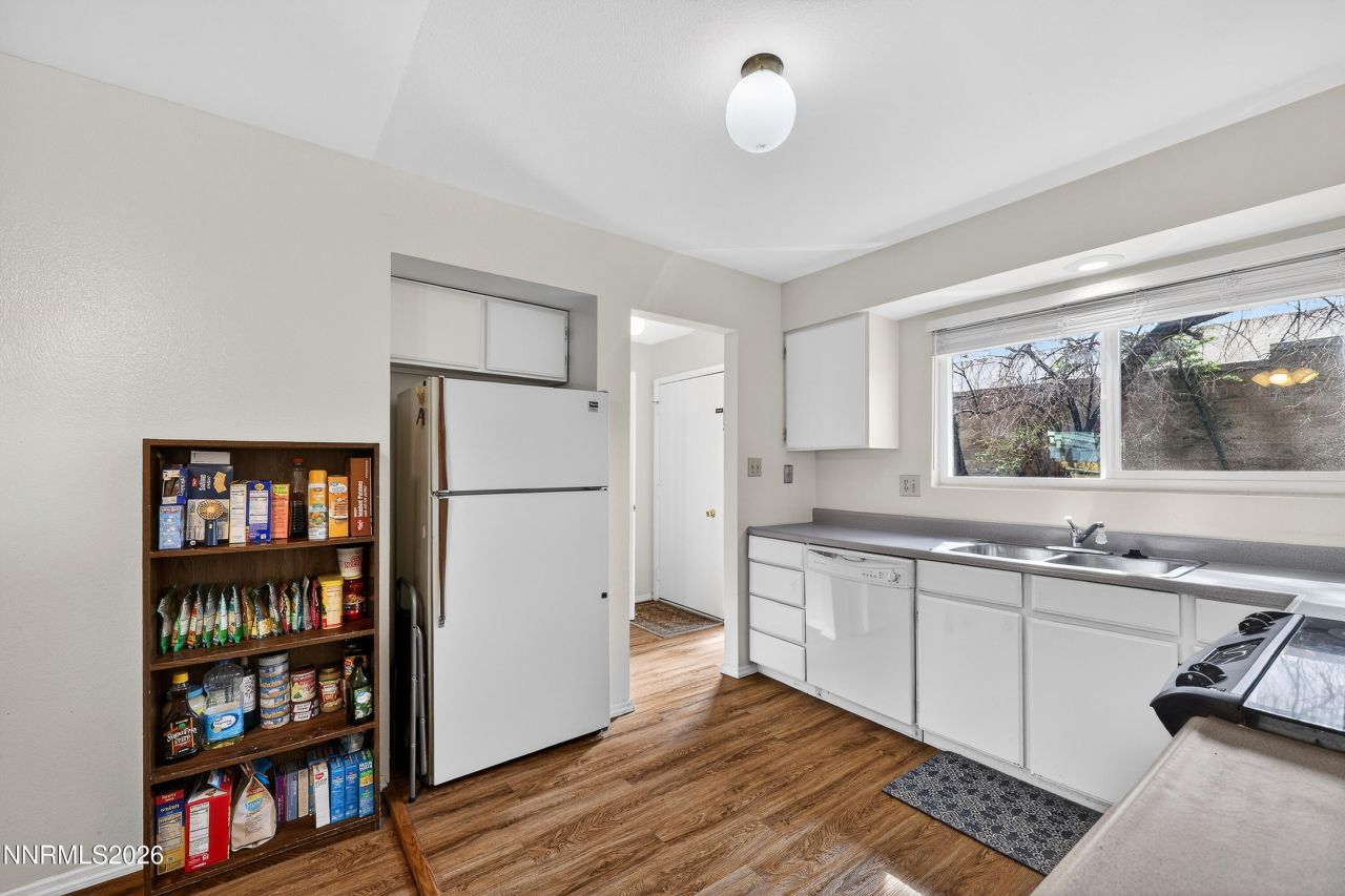 613 Smithridge Park, Reno, NV 89502 Photo