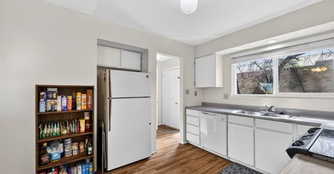 613 Smithridge Park, Reno, NV 89502 Photo