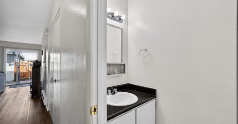 613 Smithridge Park, Reno, NV 89502 Photo