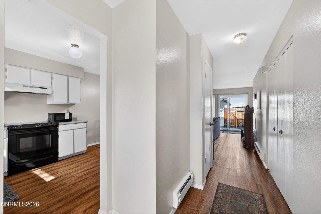 613 Smithridge Park, Reno, NV 89502 Photo