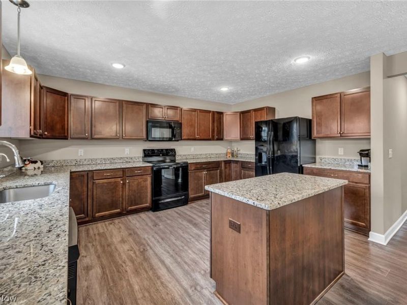 1559 Gray Fox Drive , North Canton, OH 44720 Photo 12