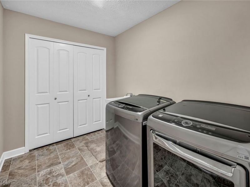 1559 Gray Fox Drive , North Canton, OH 44720 Photo 37