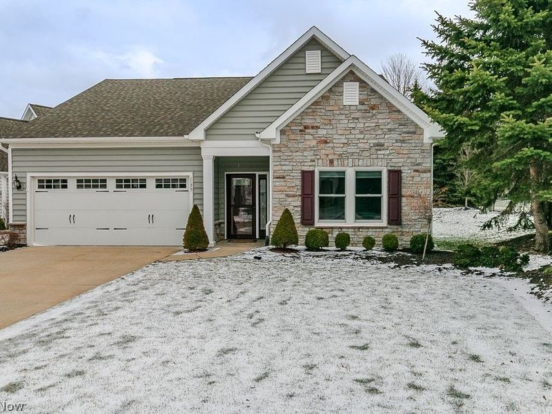 1175 Vista Lago Circle , Painesville Township, OH 44077 Photo 4