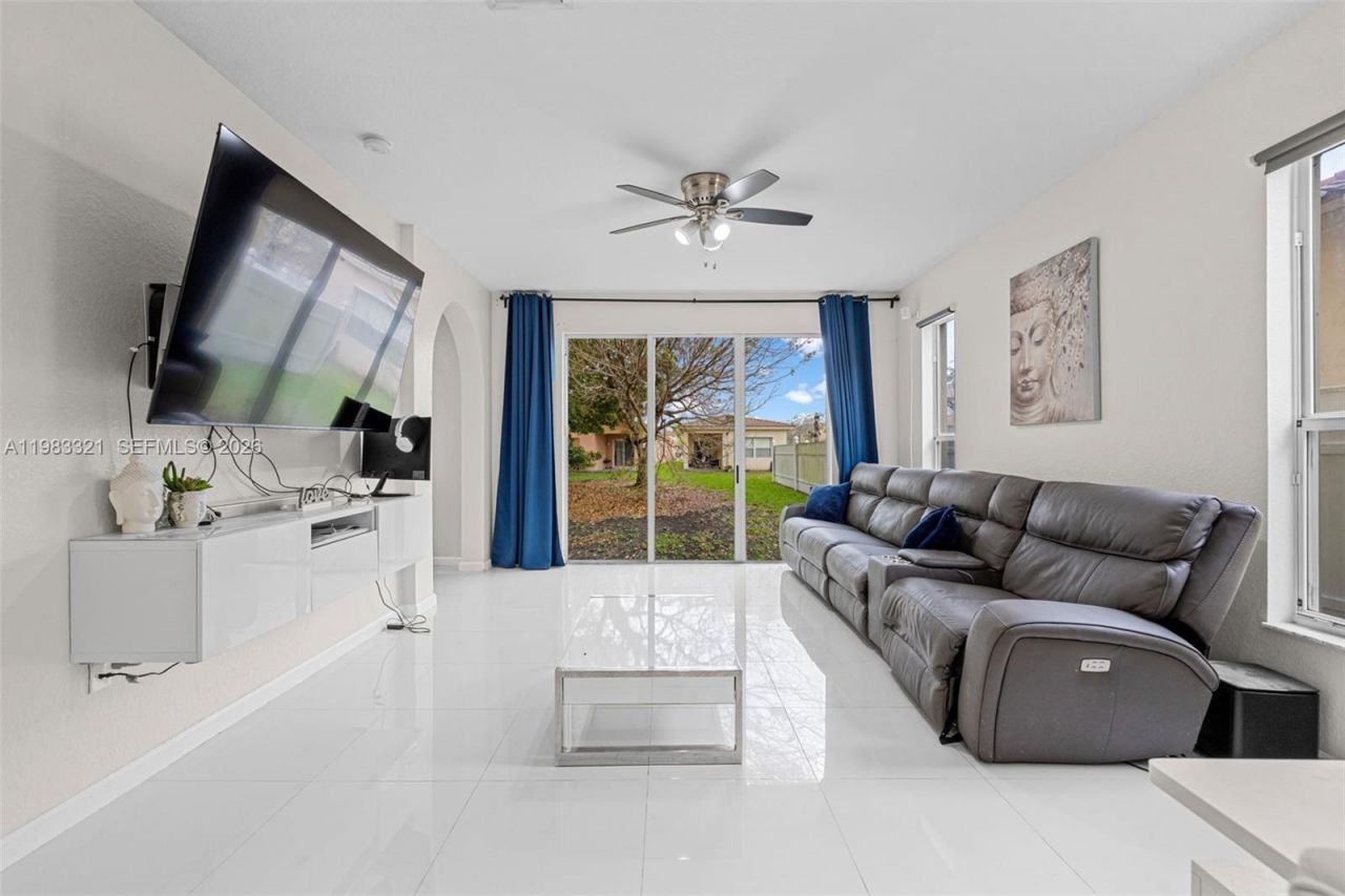 3760 NE 10th St, Homestead, FL 33033 Photo