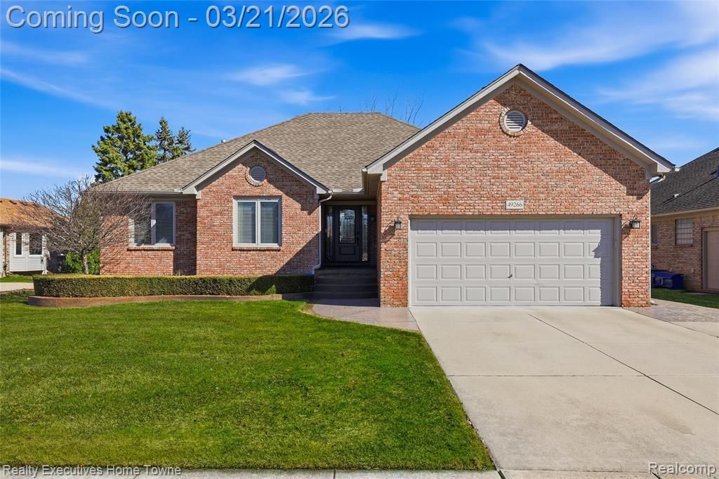 49266 Shenandoah Drive, Macomb Township, MI 48044 Main Photo