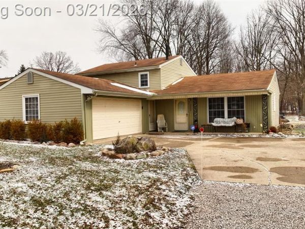 2202 Cook Court, Troy, MI 48083