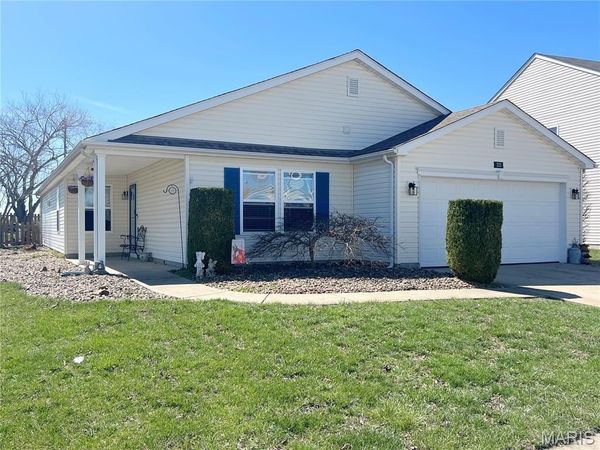225 River Laurel Drive , Belleville, IL 62220