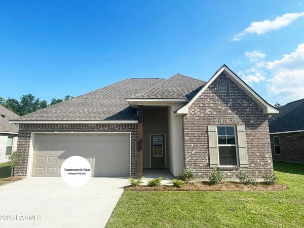304 Mastermind Boulevard , Youngsville, LA 70592