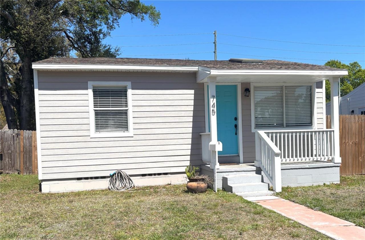 745 52nd Avenue N, Saint Petersburg, FL 33703 Photo