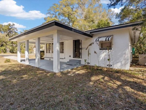 1621 E UNIVERSITY AVENUE, GAINESVILLE, FL 32641