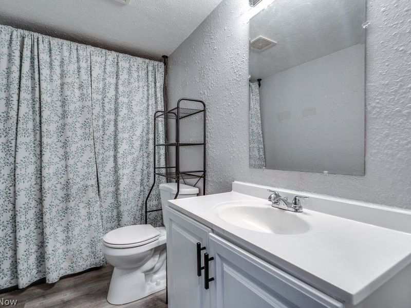 3949 Beck Avenue , Louisville, OH 44641 Photo 16