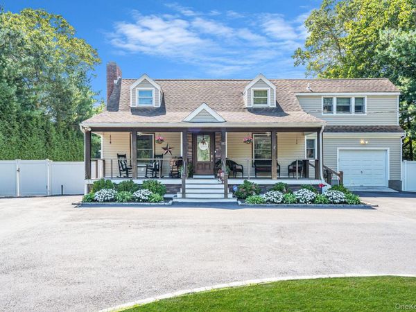 183 Old Country Road , Speonk, NY 11972