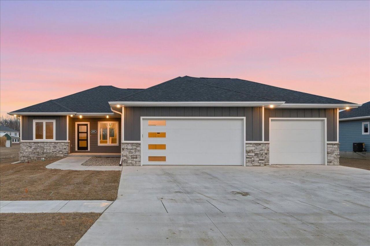 4991 Council Pointe Road, Council Bluffs, IA 51501 Main Photo