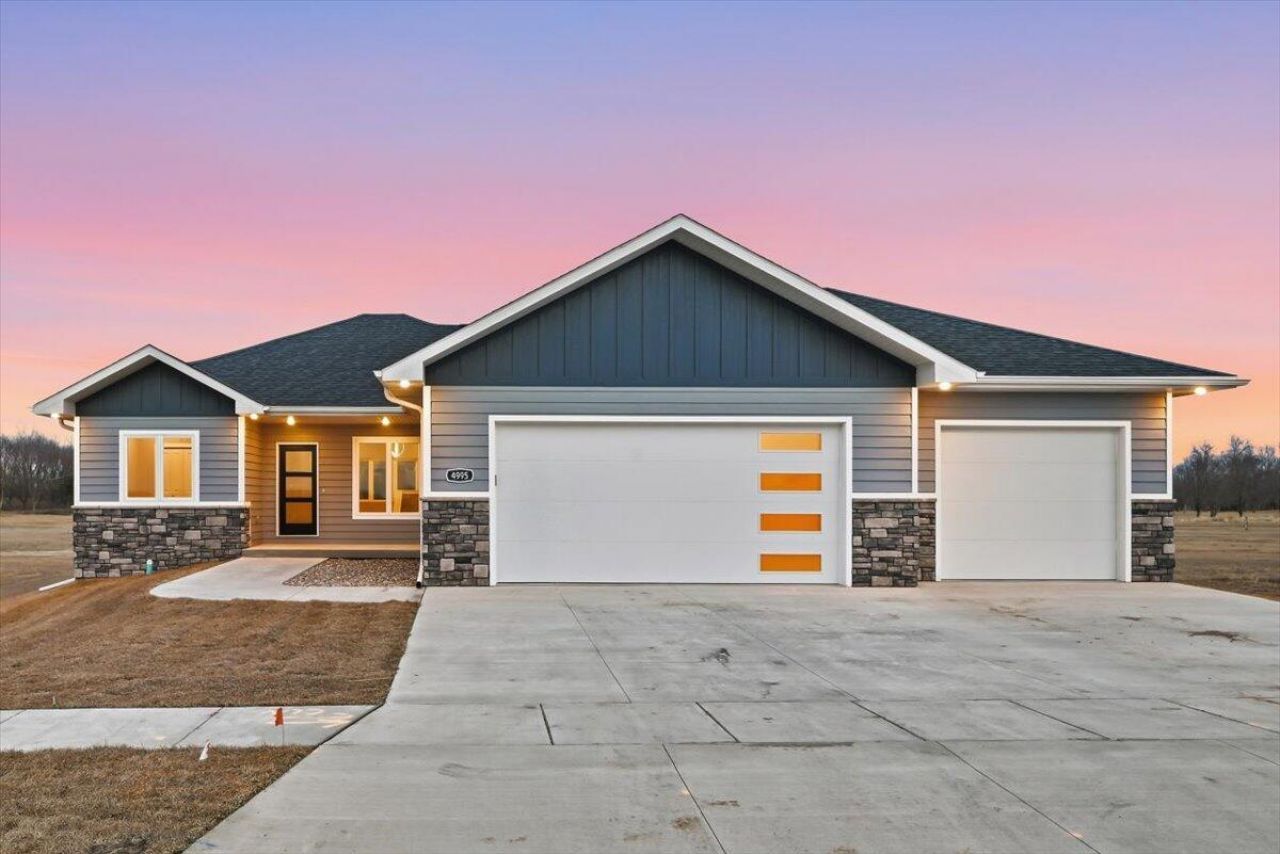 4995 Council Pointe Road, Council Bluffs, IA 51501 Main Photo