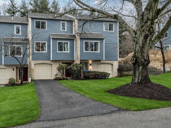 104 S POINT DRIVE, Unit 104, CHADDS FORD, PA 19317