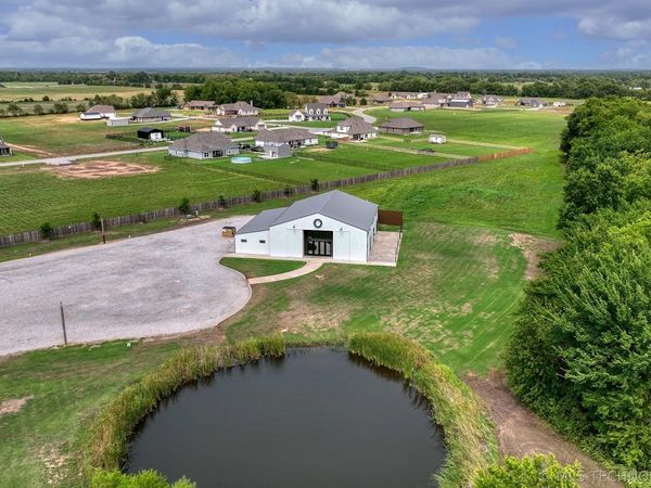 6815 S 321st East Avenue , Broken Arrow, OK 74014