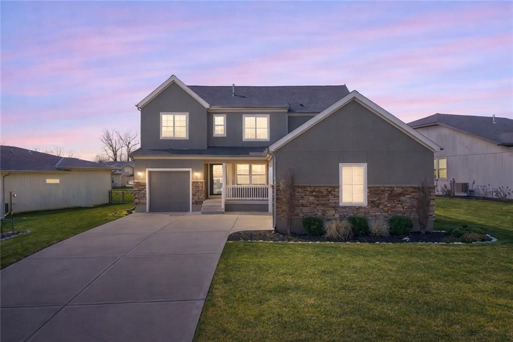 8200 N Sycamore Avenue, Kansas City, MO 64158 Main Photo