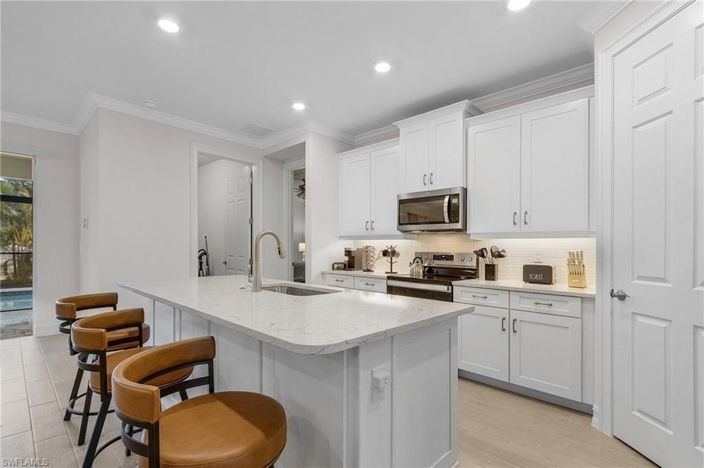 379 Grace Bay Ln, Naples, FL 34114 Photo
