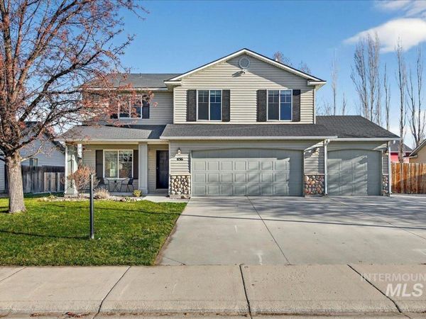 456 E Chapparosa Dr, Kuna, ID 83634