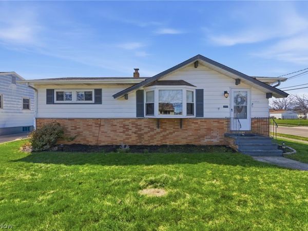 15995 Paulding Boulevard , Brook Park, OH 44142