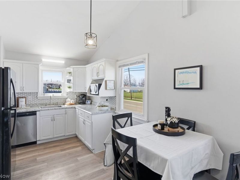 15995 Paulding Boulevard, Brook Park, OH 44142 Photo 15