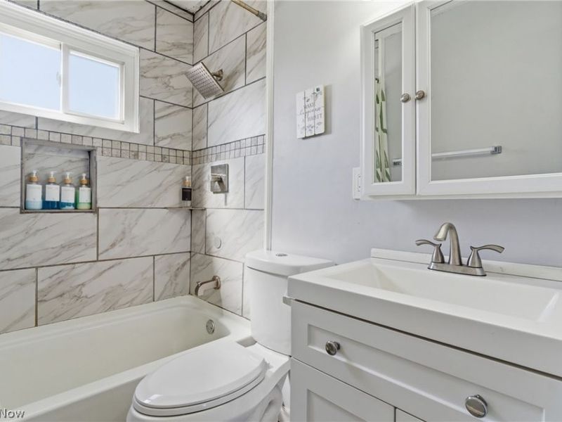 15995 Paulding Boulevard, Brook Park, OH 44142 Photo 22