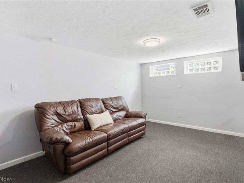 15995 Paulding Boulevard, Brook Park, OH 44142 Photo 32