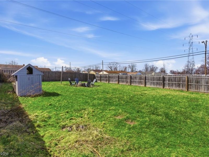 15995 Paulding Boulevard, Brook Park, OH 44142 Photo 40