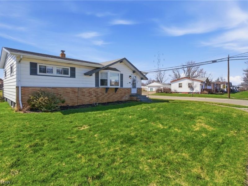 15995 Paulding Boulevard, Brook Park, OH 44142 Photo 5