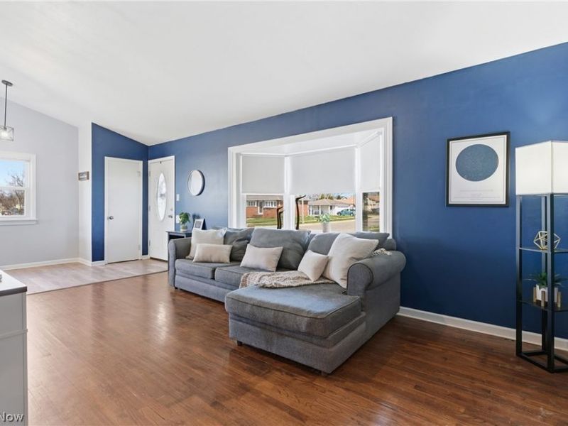 15995 Paulding Boulevard, Brook Park, OH 44142 Photo 8