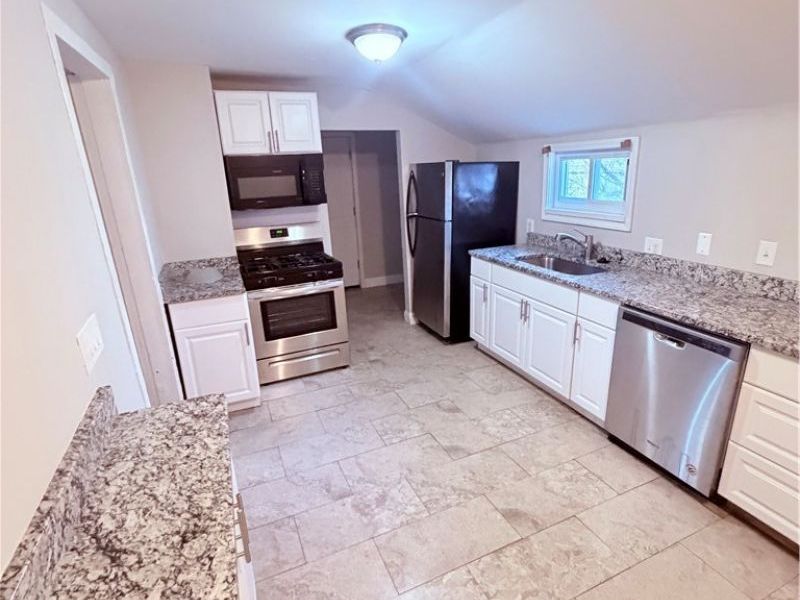 3410 Hancock Avenue, Cleveland, OH 44113 Photo 17