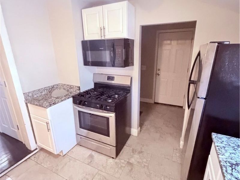 3410 Hancock Avenue, Cleveland, OH 44113 Photo 19