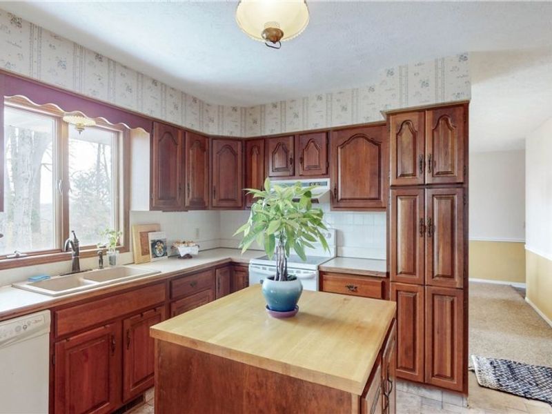 537 Park Ridge Drive, Munroe Falls, OH 44262 Photo 11