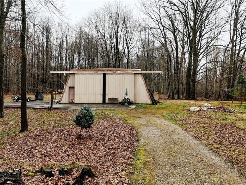 8840 Peck Road , Ravenna, OH 44266 Photo 6