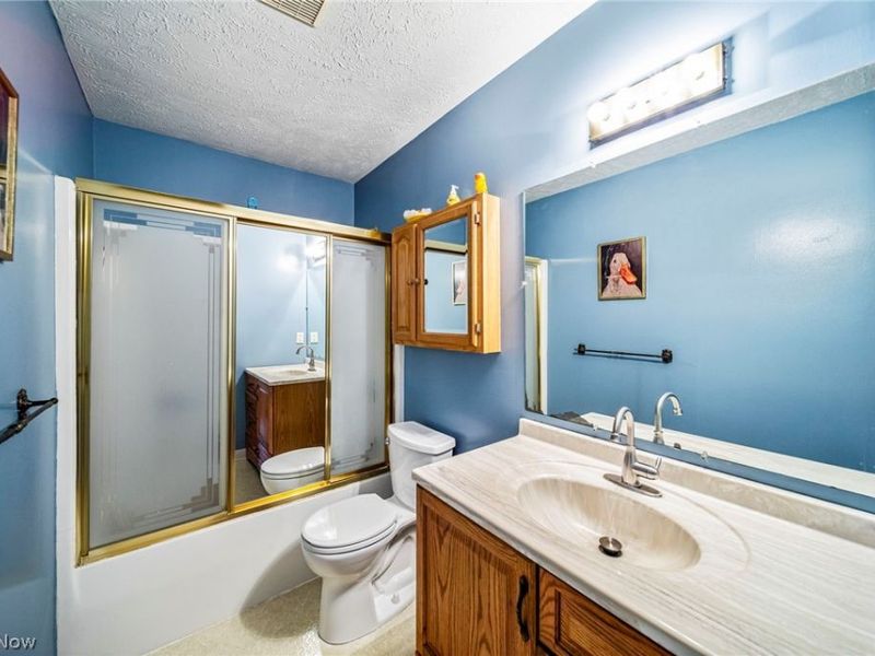 5026 Glenn Lodge Drive, Mentor, OH 44060 Photo 10