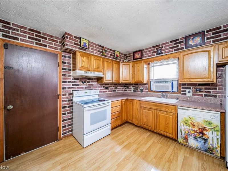 5026 Glenn Lodge Drive, Mentor, OH 44060 Photo 17