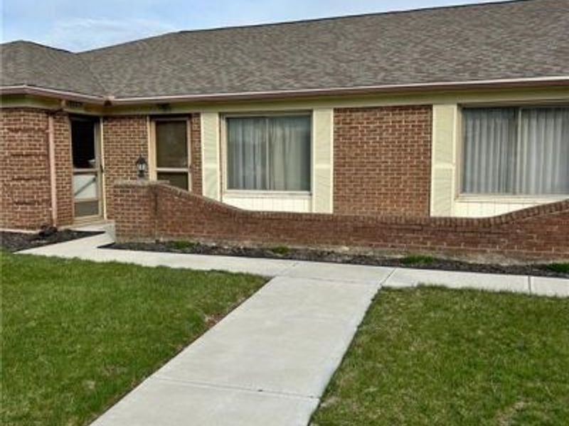 815-821 Sussex Place, Vandalia, OH 45377 Photo 3