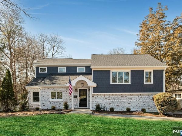35 Lloyd Road, Ho-Ho-Kus, NJ 07423