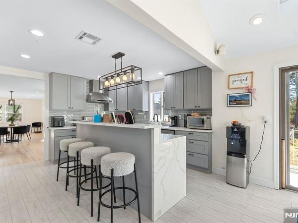 45 Highland Avenue, EMERSON, NJ 07630