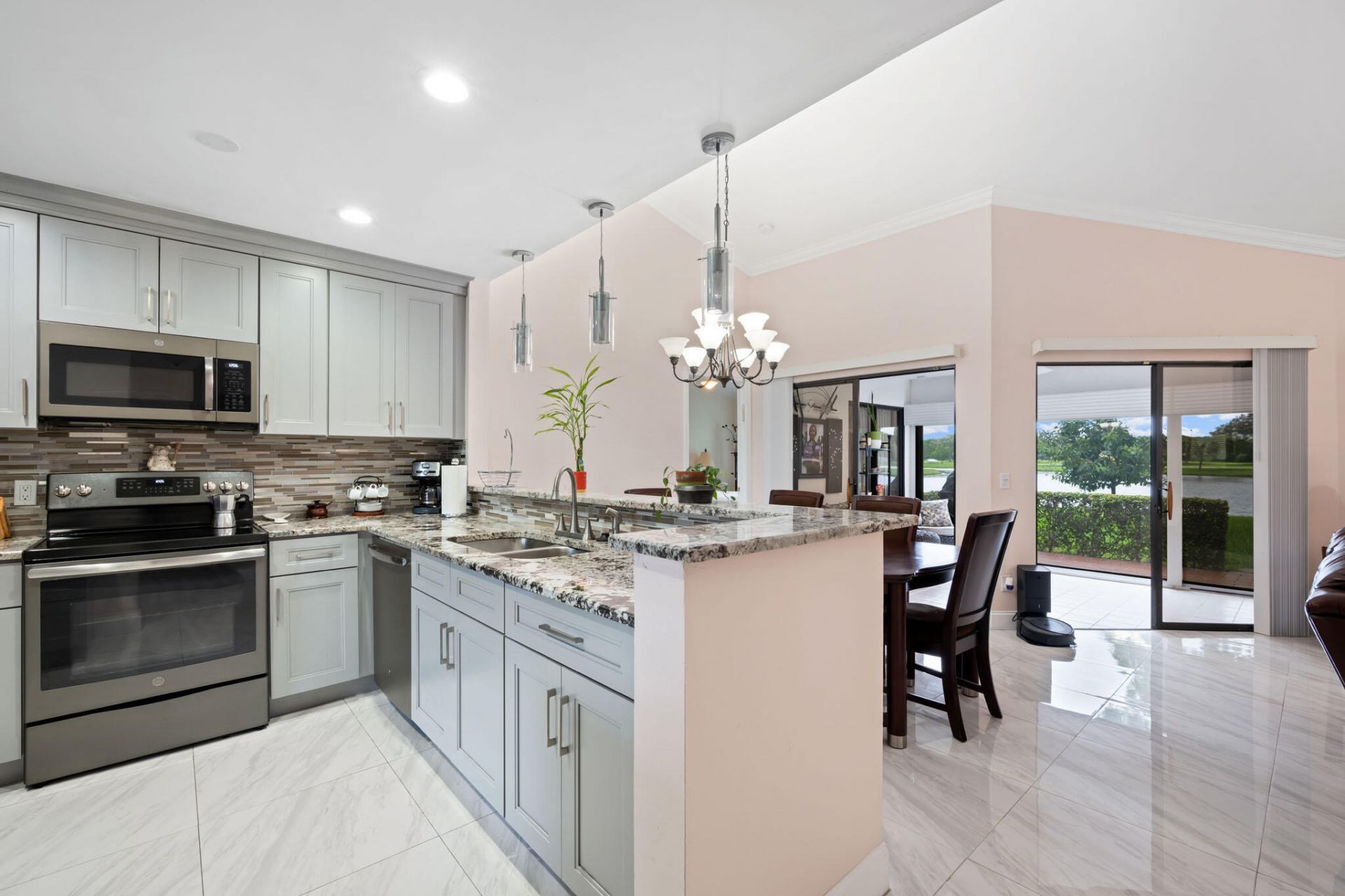 8216 Waterline Drive, Boynton Beach, FL 33472 Photo