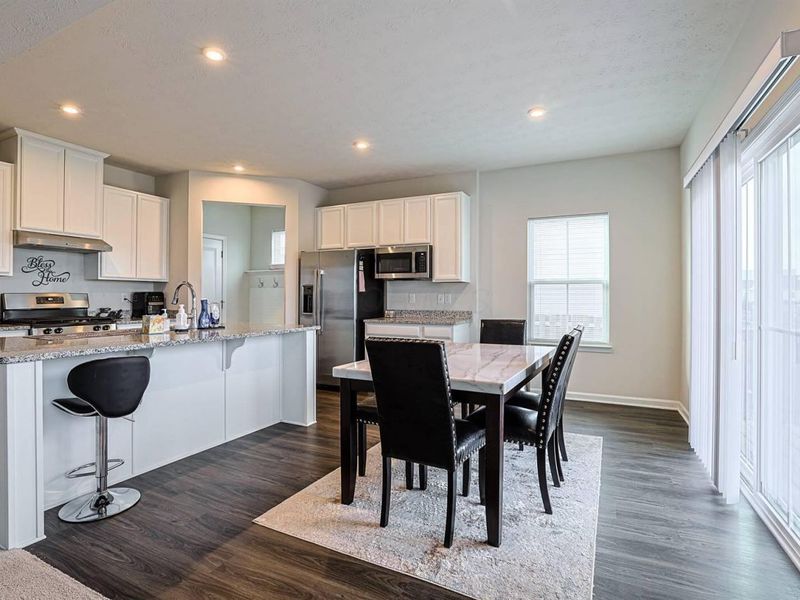 320 Chevington Chase , Tipp City, OH 45371 Photo 11