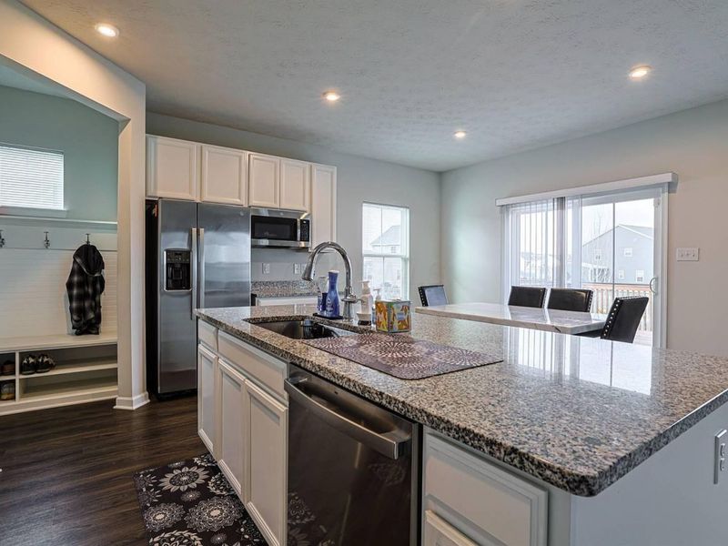 320 Chevington Chase , Tipp City, OH 45371 Photo 16