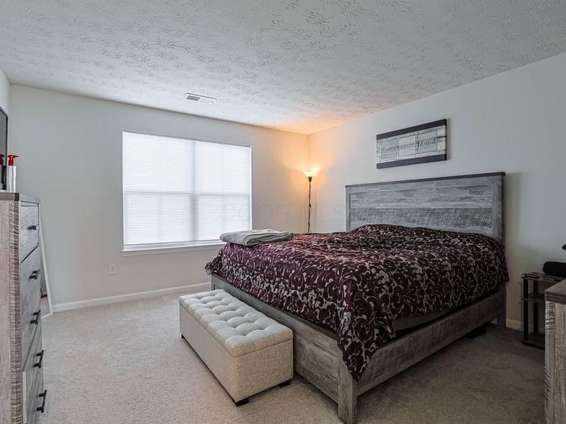 320 Chevington Chase , Tipp City, OH 45371 Photo 20